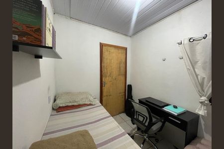 Casa à venda com 70m², 3 quartos e 2 vagas