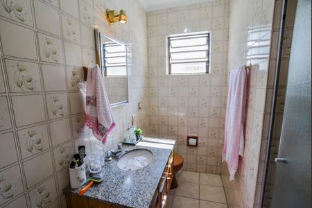 Casa para alugar com 190m², 3 quartos e 2 vagas Casa para alugar com 190m², 3 quartos e 2 vagasBanheiro Social