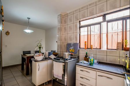 Casa para alugar com 190m², 3 quartos e 2 vagas Casa para alugar com 190m², 3 quartos e 2 vagasCozinha