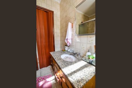 Casa para alugar com 190m², 3 quartos e 2 vagas Casa para alugar com 190m², 3 quartos e 2 vagasBanheiro Social