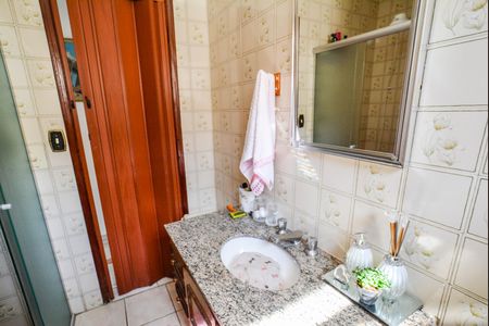 Casa para alugar com 190m², 3 quartos e 2 vagas Casa para alugar com 190m², 3 quartos e 2 vagasBanheiro Social