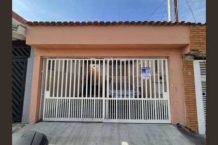 Casa para alugar com 190m², 3 quartos e 2 vagas Casa para alugar com 190m², 3 quartos e 2 vagasFachada