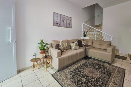 Casa para alugar com 2 quartos, 110m² em Jardim Las Palmas, Guarujá
