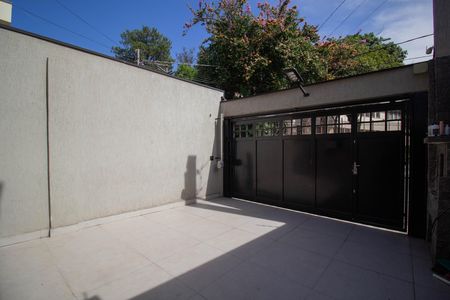Casa para alugar com 190m², 6 quartos e 2 vagas Casa para alugar com 190m², 6 quartos e 2 vagasGaragem