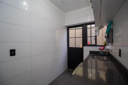 Casa para alugar com 190m², 6 quartos e 2 vagas Casa para alugar com 190m², 6 quartos e 2 vagasÁrea de Serviço