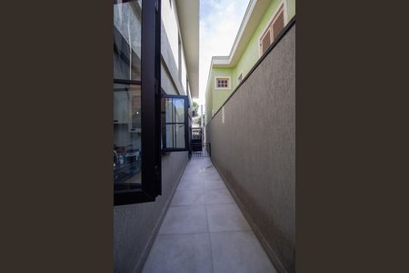 Casa para alugar com 190m², 6 quartos e 2 vagas Casa para alugar com 190m², 6 quartos e 2 vagasCorredor
