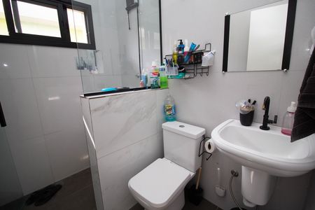 Casa para alugar com 190m², 6 quartos e 2 vagas Casa para alugar com 190m², 6 quartos e 2 vagasBanheiro Social