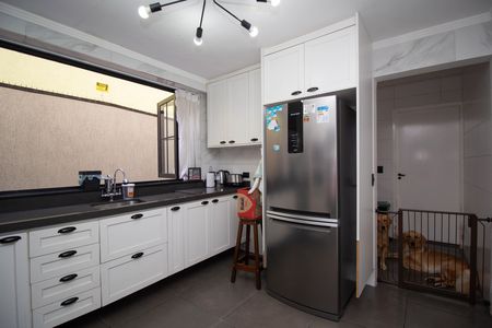 Casa para alugar com 190m², 6 quartos e 2 vagas Casa para alugar com 190m², 6 quartos e 2 vagasCozinha