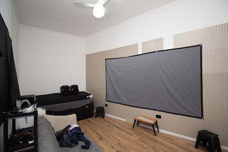 Casa para alugar com 190m², 6 quartos e 2 vagas Casa para alugar com 190m², 6 quartos e 2 vagasEdícula Quarto 2