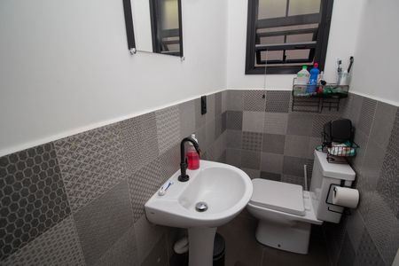 Casa para alugar com 190m², 6 quartos e 2 vagas Casa para alugar com 190m², 6 quartos e 2 vagasLavabo