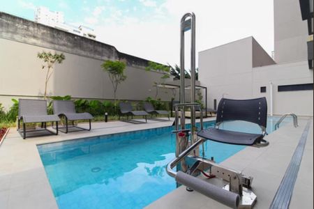 Apartamento para alugar com 27m², 1 quarto e sem vaga Apartamento para alugar com 27m², 1 quarto e sem vagaÁrea comum - Piscina