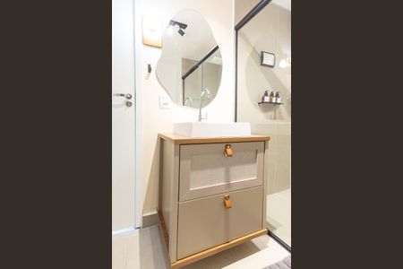 Apartamento para alugar com 27m², 1 quarto e sem vaga Apartamento para alugar com 27m², 1 quarto e sem vagaBanheiro da Suíte