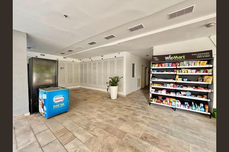 Apartamento à venda com 100m², 2 quartos e 1 vaga Apartamento à venda com 100m², 2 quartos e 1 vagaÁrea comum - mercadinho