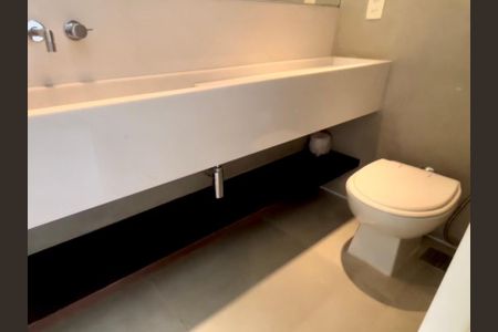 Apartamento à venda com 100m², 2 quartos e 1 vaga Apartamento à venda com 100m², 2 quartos e 1 vagaLavabo