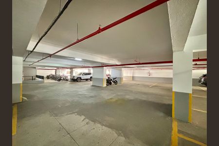 Apartamento à venda com 100m², 2 quartos e 1 vaga Apartamento à venda com 100m², 2 quartos e 1 vagaGaragem