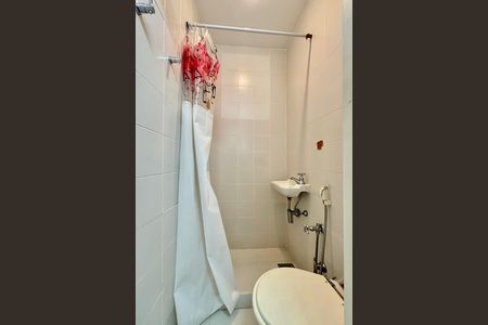 Apartamento à venda com 100m², 2 quartos e 1 vaga Apartamento à venda com 100m², 2 quartos e 1 vagaÁrea de serviço - banheiro