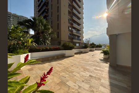 Apartamento à venda com 100m², 2 quartos e 1 vaga Apartamento à venda com 100m², 2 quartos e 1 vagaÁrea comum