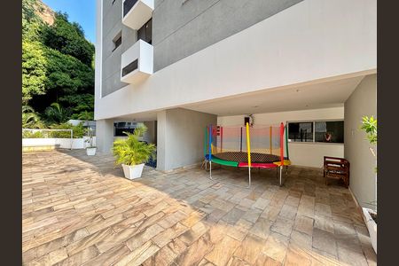 Apartamento à venda com 100m², 2 quartos e 1 vaga Apartamento à venda com 100m², 2 quartos e 1 vagaÁrea comum - playground