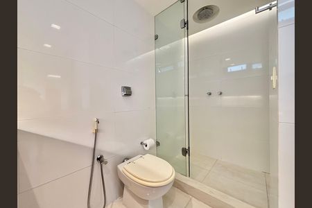 Apartamento à venda com 100m², 2 quartos e 1 vaga Apartamento à venda com 100m², 2 quartos e 1 vagaSuíte - banheiro