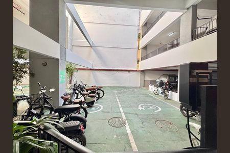 Apartamento à venda com 100m², 2 quartos e 1 vaga Apartamento à venda com 100m², 2 quartos e 1 vagaBicicletário