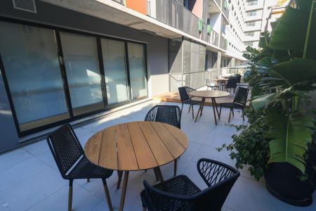 Apartamento à venda com 46m², 1 quarto e 1 vaga Apartamento à venda com 46m², 1 quarto e 1 vagaÁrea comum - Salão de festas
