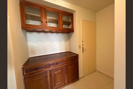 Apartamento para alugar com 117m², 1 quarto e 1 vaga
