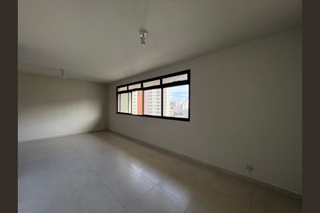 Apartamento para alugar com 117m², 1 quarto e 1 vaga