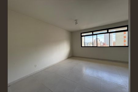 Apartamento para alugar com 117m², 1 quarto e 1 vaga