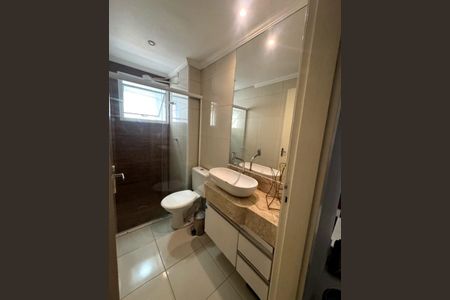 Banheiro de apartamento para alugar com 2 quartos, 54m² em Parque Residencial Jundiaí, Jundiaí