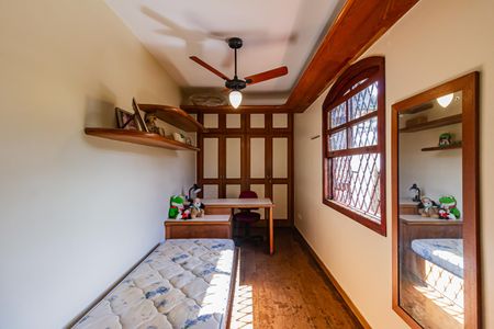 Casa para alugar com 236m², 4 quartos e 2 vagas Casa para alugar com 236m², 4 quartos e 2 vagasSuíte 2