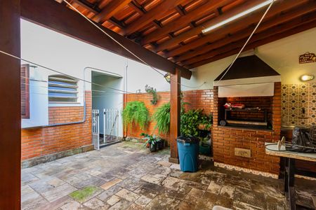 Casa para alugar com 236m², 4 quartos e 2 vagas Casa para alugar com 236m², 4 quartos e 2 vagasChurrasqueira