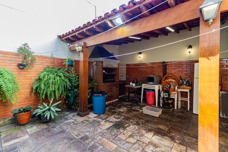 Casa para alugar com 236m², 4 quartos e 2 vagas Casa para alugar com 236m², 4 quartos e 2 vagasChurrasqueira