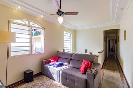 Casa para alugar com 236m², 4 quartos e 2 vagas Casa para alugar com 236m², 4 quartos e 2 vagasSala 2