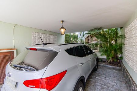 Casa para alugar com 236m², 4 quartos e 2 vagas Casa para alugar com 236m², 4 quartos e 2 vagasGaragem