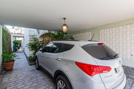 Casa para alugar com 236m², 4 quartos e 2 vagas Casa para alugar com 236m², 4 quartos e 2 vagasGaragem