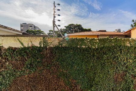 Casa para alugar com 236m², 4 quartos e 2 vagas Casa para alugar com 236m², 4 quartos e 2 vagasVista da Suíte 2