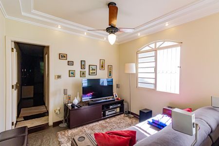 Casa para alugar com 236m², 4 quartos e 2 vagas Casa para alugar com 236m², 4 quartos e 2 vagasSala 2