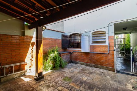 Casa para alugar com 236m², 4 quartos e 2 vagas Casa para alugar com 236m², 4 quartos e 2 vagasChurrasqueira