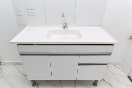 Apartamento à venda com 35m², 2 quartos e sem vaga Apartamento à venda com 35m², 2 quartos e sem vagaCozinha / Pia