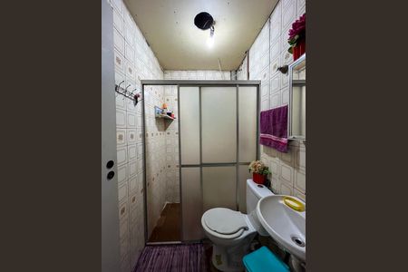 Casa à venda com 200m², 3 quartos e 1 vaga Casa à venda com 200m², 3 quartos e 1 vagaCasa 2 - Banheiro