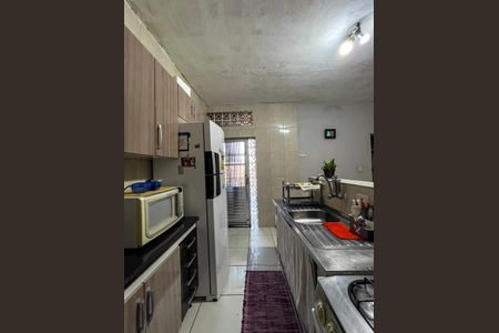 Casa à venda com 200m², 3 quartos e 1 vaga Casa à venda com 200m², 3 quartos e 1 vagaCasa 2 - Cozinha