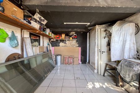 Casa à venda com 200m², 3 quartos e 1 vaga Casa à venda com 200m², 3 quartos e 1 vagaGaragem
