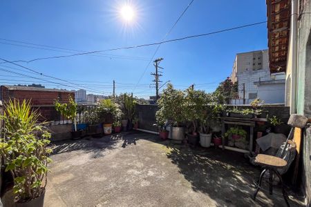 Casa à venda com 200m², 3 quartos e 1 vaga Casa à venda com 200m², 3 quartos e 1 vagaCasa 2 - Varanda