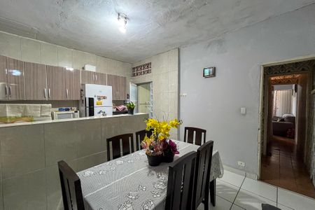 Casa à venda com 200m², 3 quartos e 1 vaga Casa à venda com 200m², 3 quartos e 1 vagaCasa 2 - Sala de Jantar