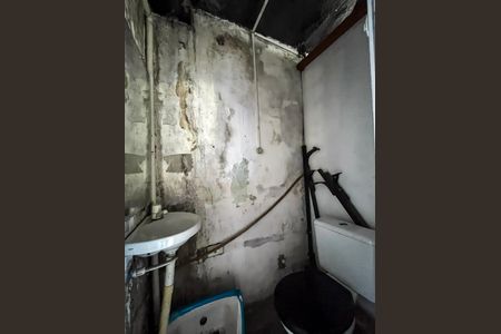 Casa à venda com 200m², 3 quartos e 1 vaga Casa à venda com 200m², 3 quartos e 1 vagaLavabo