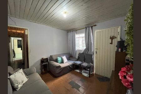 Casa à venda com 200m², 3 quartos e 1 vaga Casa à venda com 200m², 3 quartos e 1 vagaCasa 2 - Sala
