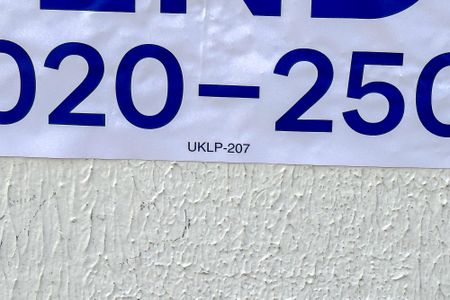 Apartamento à venda com 96m², 3 quartos e 2 vagas Apartamento à venda com 96m², 3 quartos e 2 vagasUKLP-207