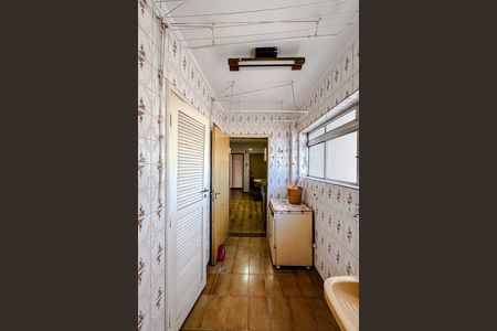 Apartamento à venda com 96m², 3 quartos e 2 vagas Apartamento à venda com 96m², 3 quartos e 2 vagasÁrea de Serviço
