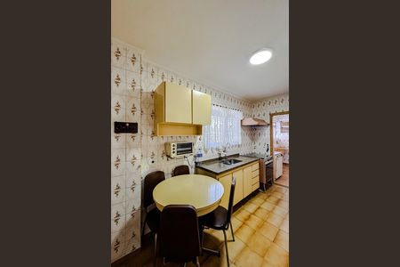 Apartamento à venda com 96m², 3 quartos e 2 vagas Apartamento à venda com 96m², 3 quartos e 2 vagasCozinha