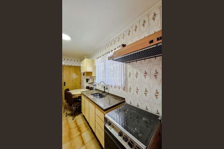 Apartamento à venda com 96m², 3 quartos e 2 vagas Apartamento à venda com 96m², 3 quartos e 2 vagasCozinha